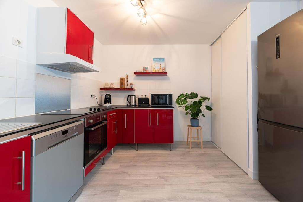 Appartement Cosy Au Centre Ville De Menton Buitenkant foto