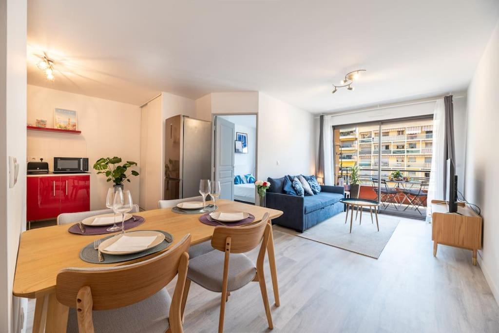 Appartement Cosy Au Centre Ville De Menton Buitenkant foto