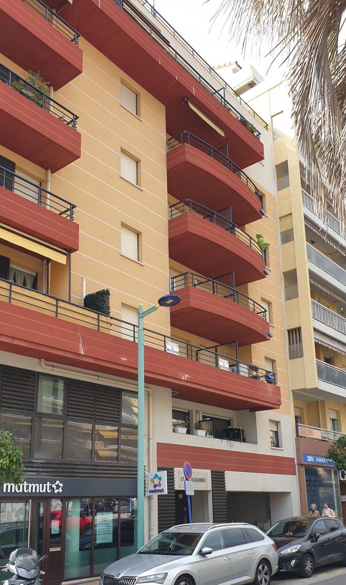 Appartement Cosy Au Centre Ville De Menton Buitenkant foto